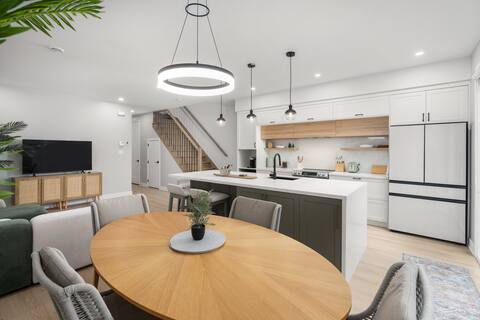 Cozy Townhome in Mirabel