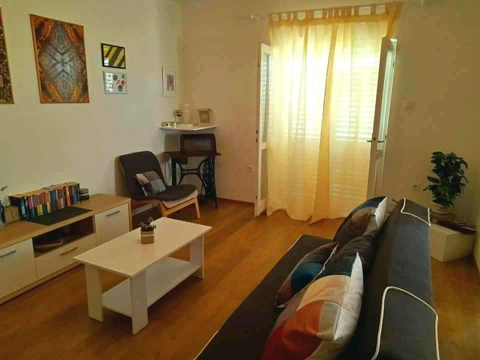 Spacious apartment near the beach and center