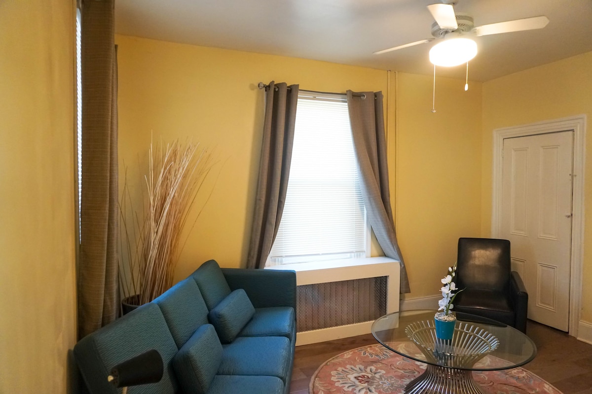 2BR Cozy Apt 1 mi from Airport (PHL) Free Parking
