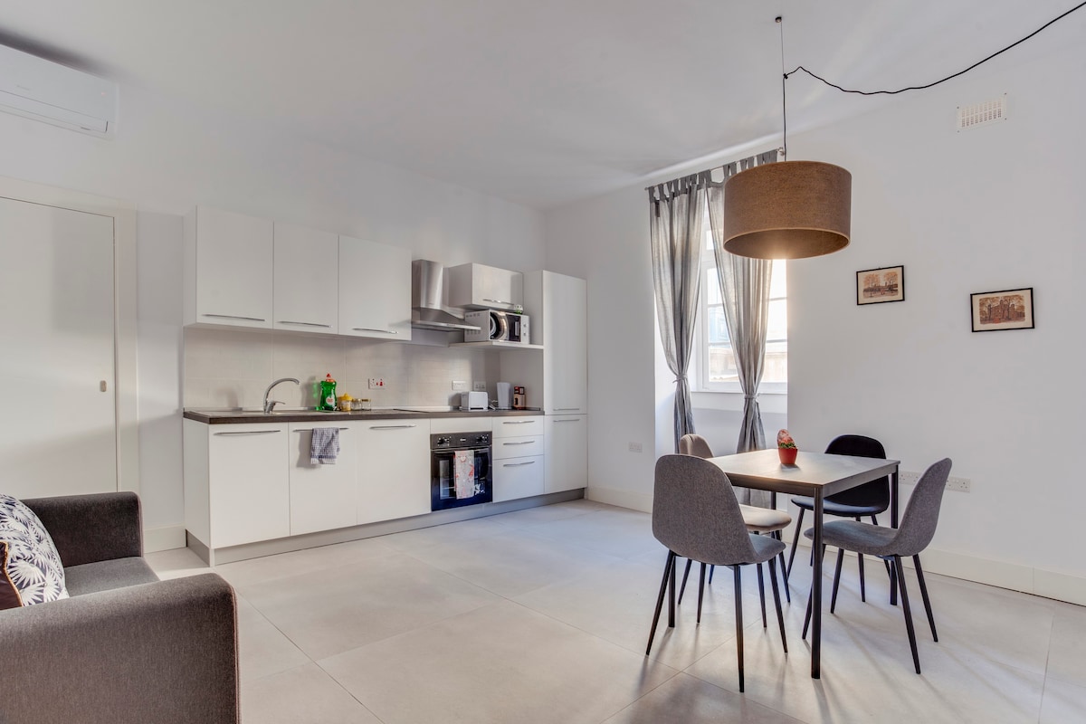 Central one bedroom apartment in Valletta
