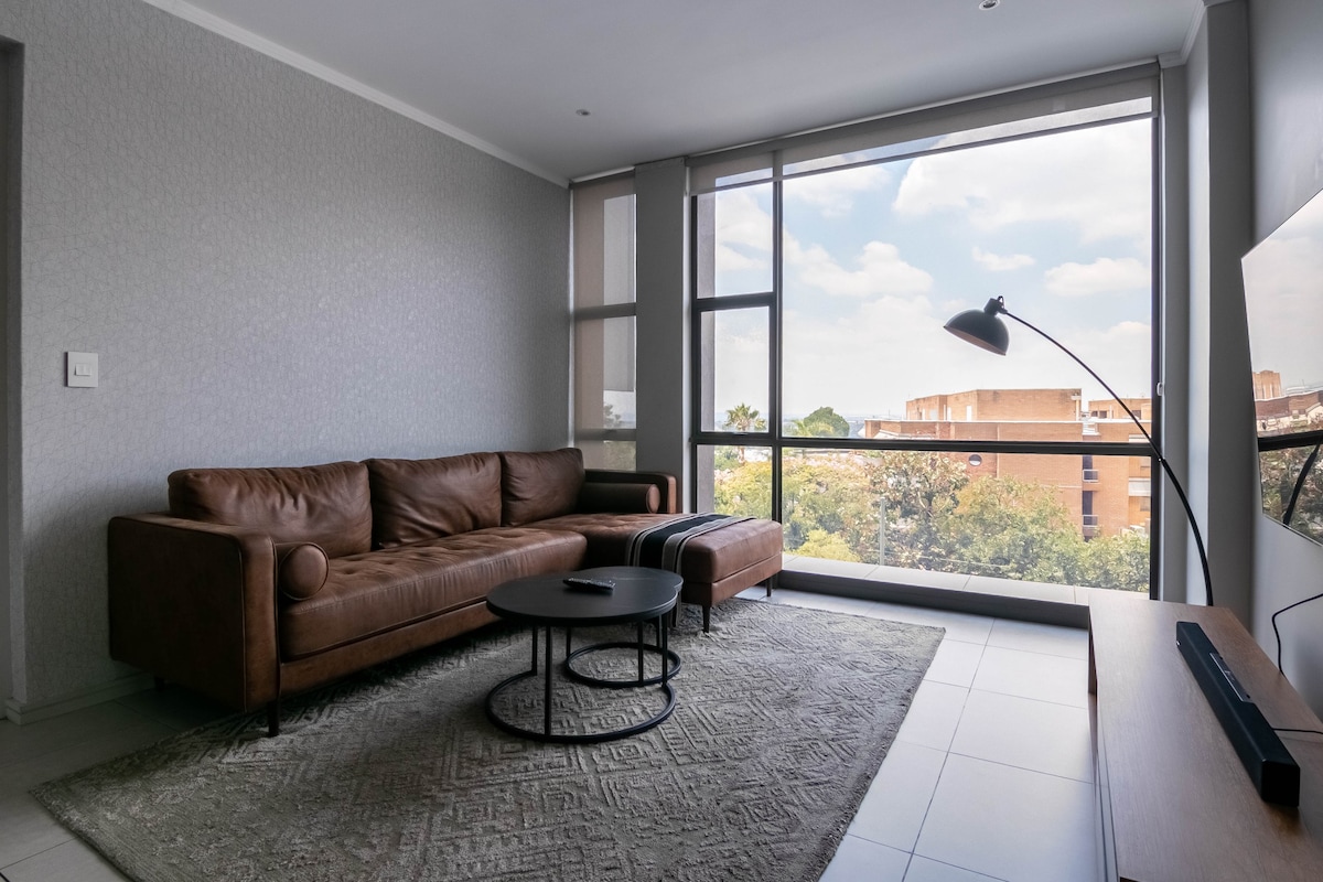 Sandton Smart Apartment 15