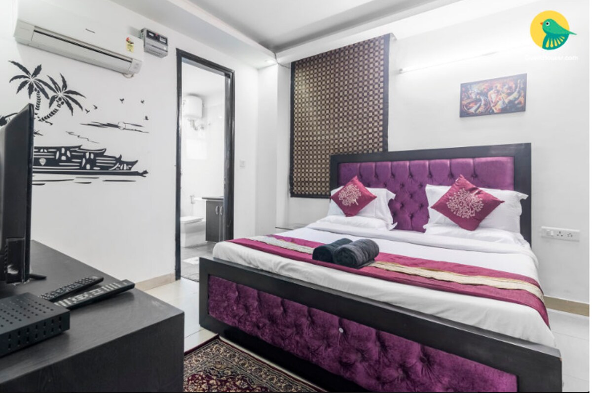 Accommodation for Wedding Guest, Chattarpur, DELHI