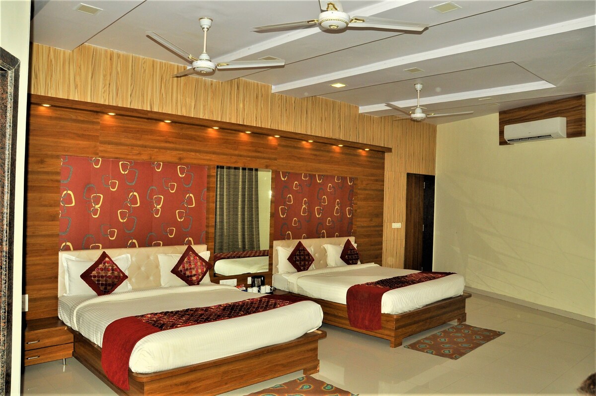 Fourbedded Room in Kumabhalgarh