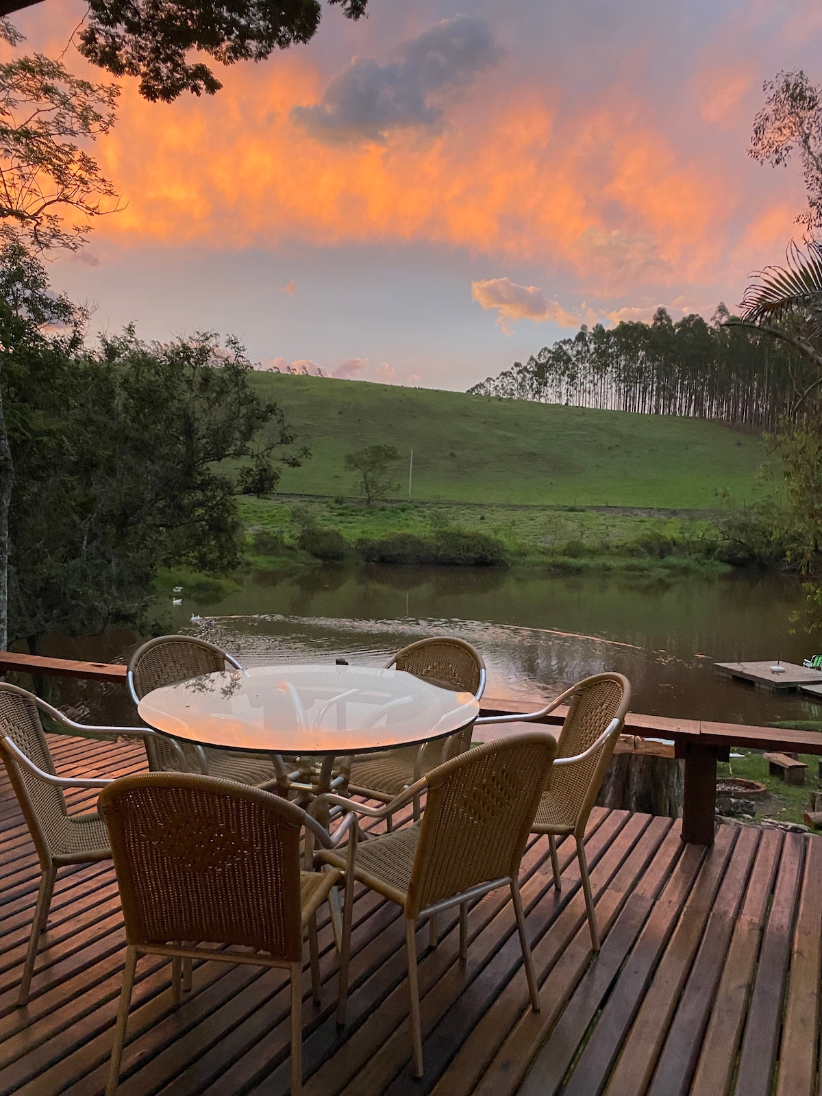 Quarto de casal com vista para lagoa!