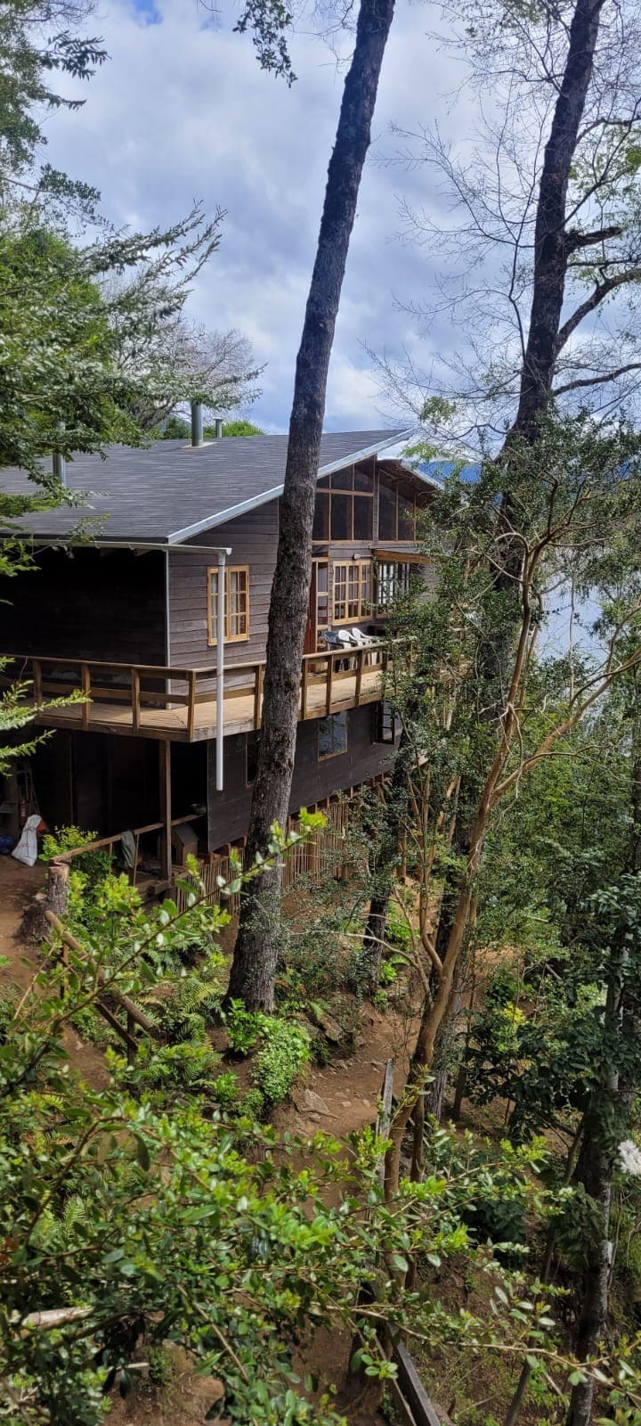 Casa en medio del lago Caburga