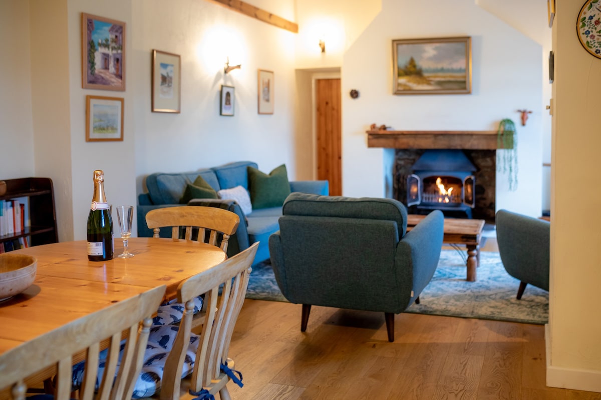 Cosy welsh cottage with Snowdonia views