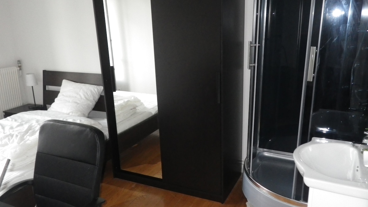 Chambre Douche Privée Colocation 15分钟A3C3