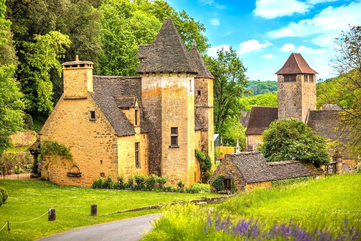 Logement d'exception au château de Lacypierre