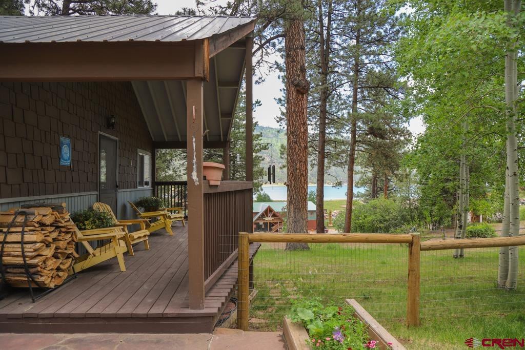 Colorado Lakeside Cabin