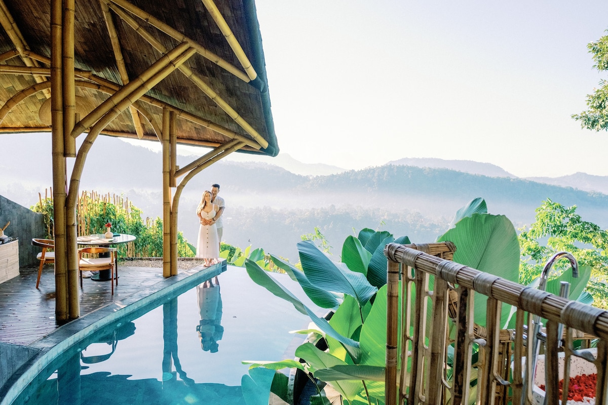 梦幻般的悬崖竹别墅，带泳池和景观