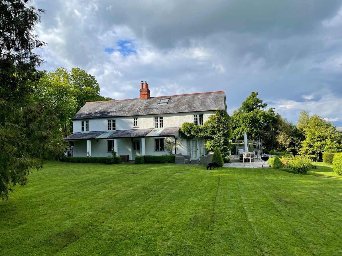 Farmhouse near Kingsclere