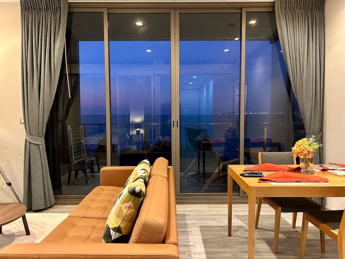 Luxury sea view two bedrooms Pattaya