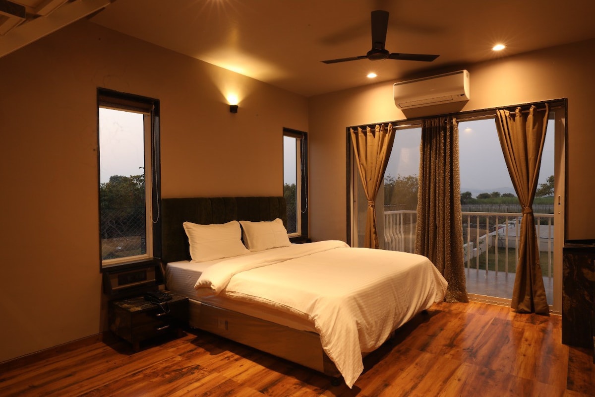 102-Isola Luxury Farm suites