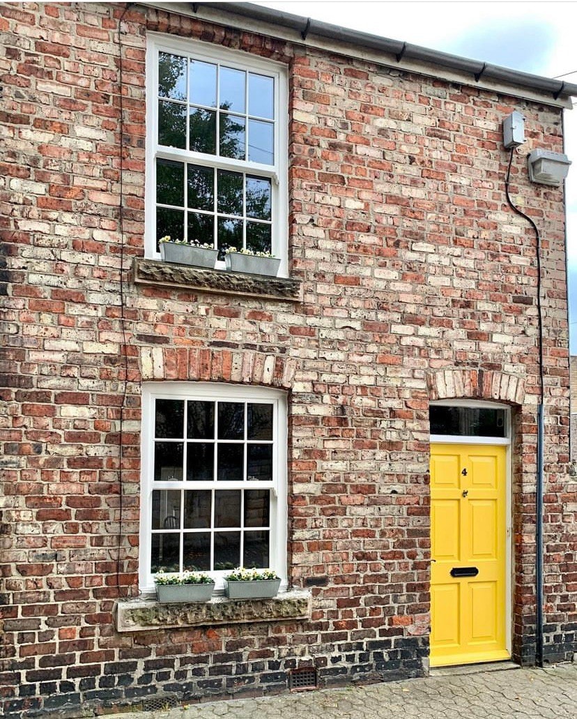 Beyond the yellow door [Entire Home, Newcastle]