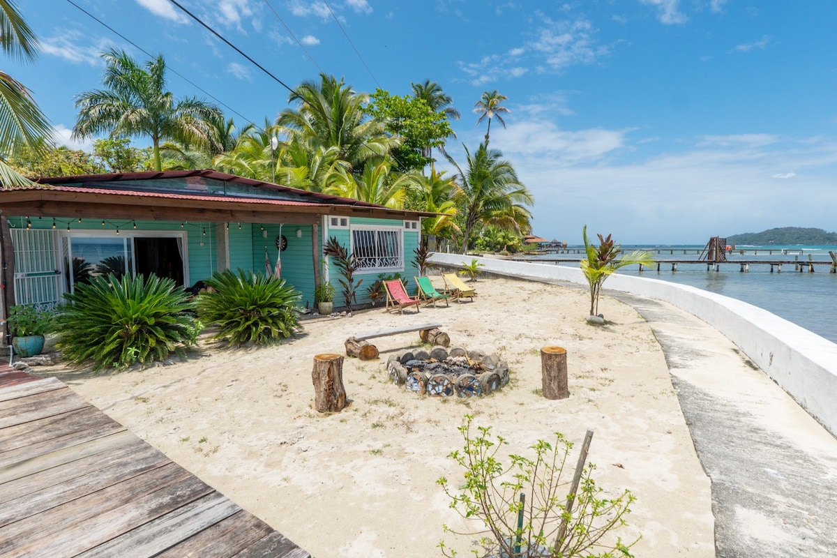 Casa del Fuego - Caribbean Beachfront Magic!