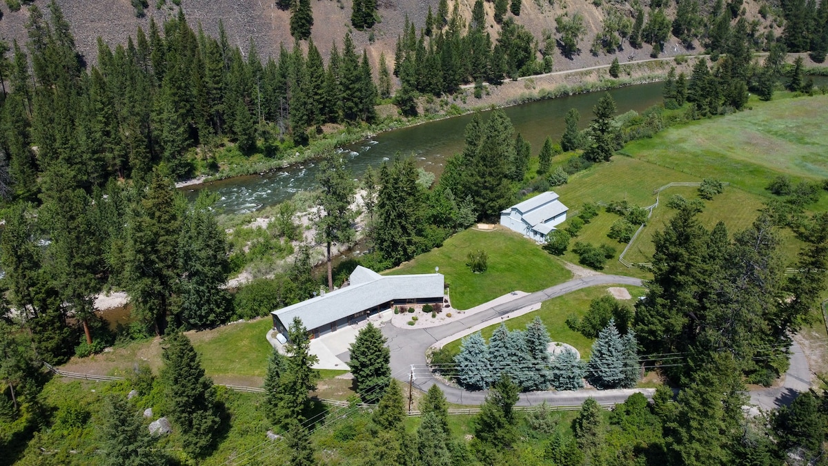 Blackfoot River House