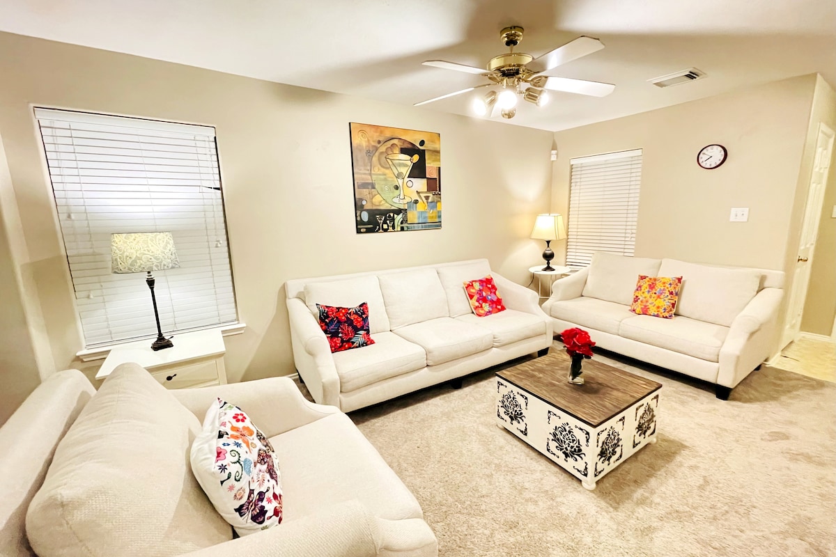 Awesome 3 Bedroom - Rosenberg/Richmond/Sugarland