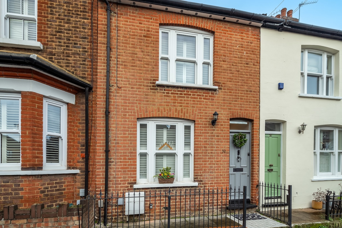 Luxury 2 Bedroom Townhouse in Central St Albans