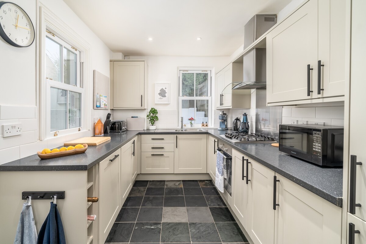 Luxury 2 Bedroom Townhouse in Central St Albans