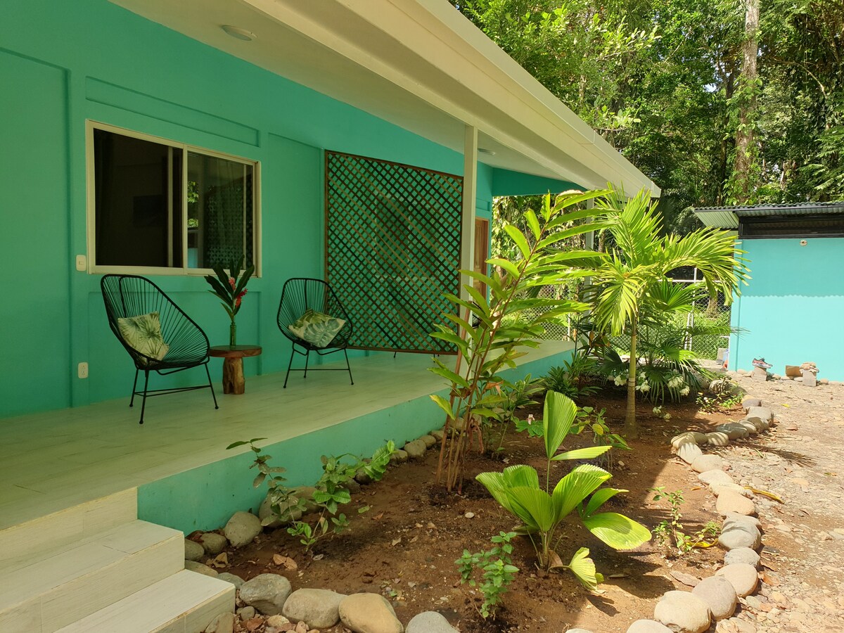 private Apartment in calm area in Puerto Viejo