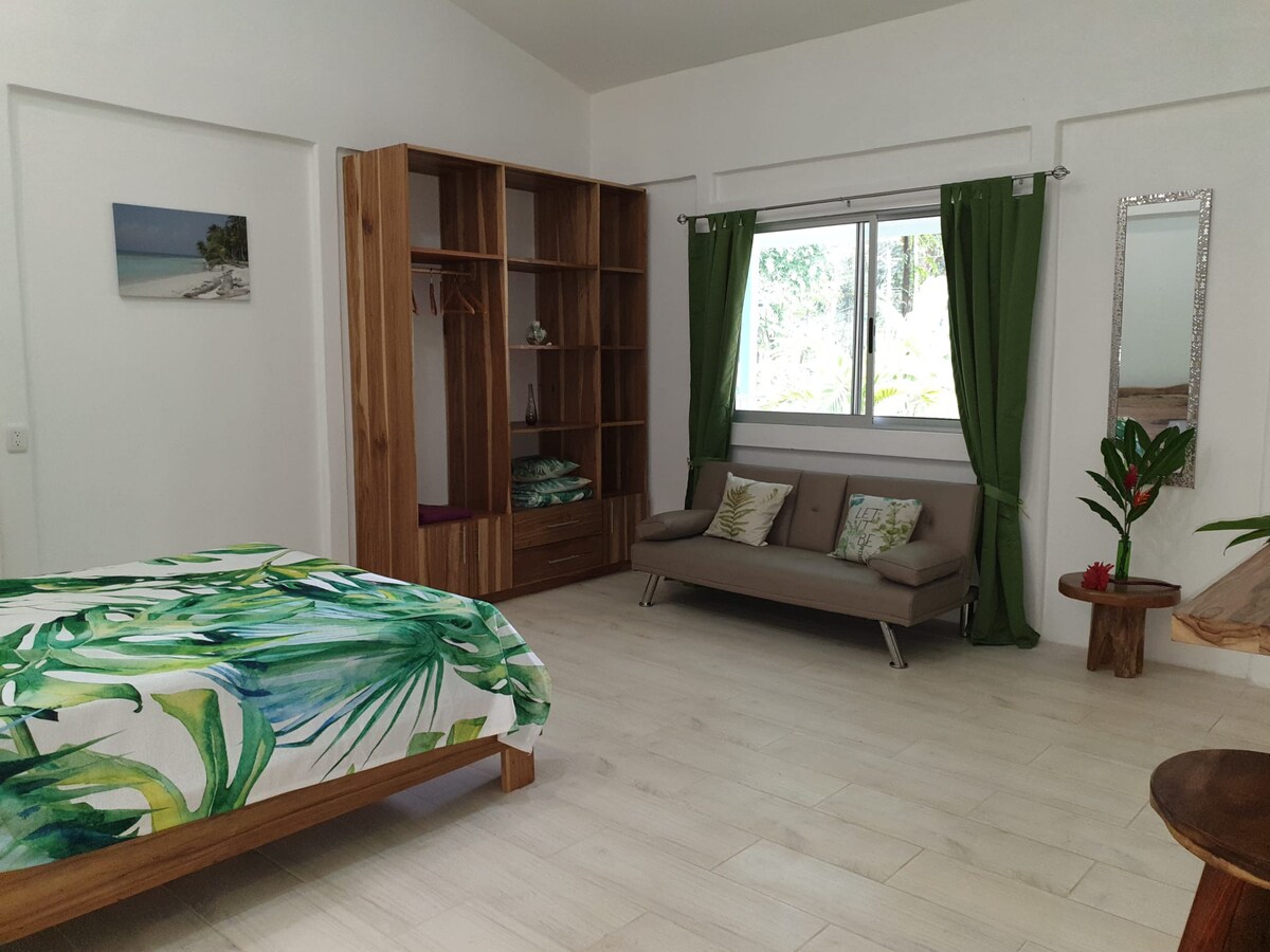 private Apartment in calm area in Puerto Viejo