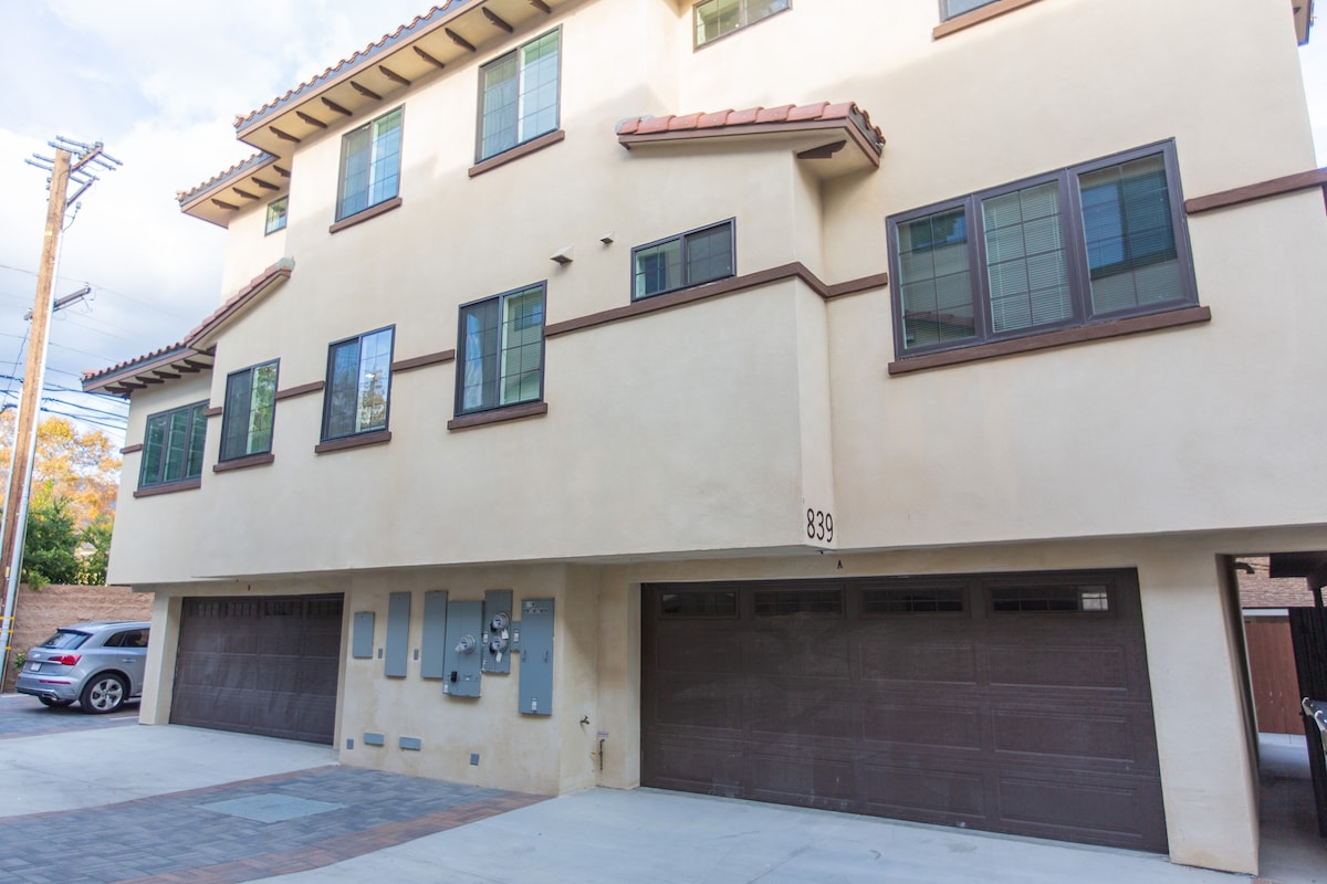 843A W Huntington 3B2.5B全新HOME-A