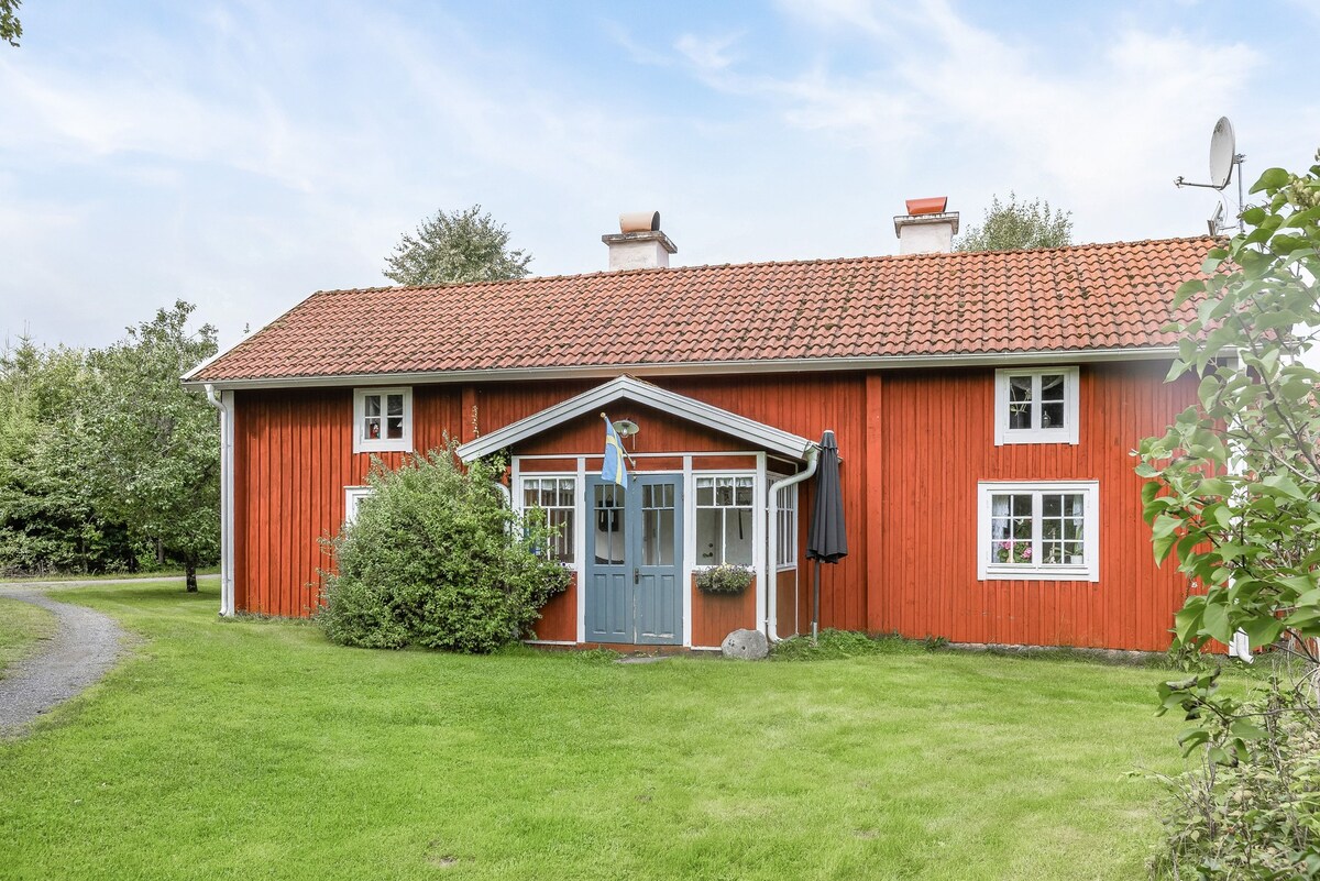 Nice cottage in Bolmstad outside Ljungby | Se06050