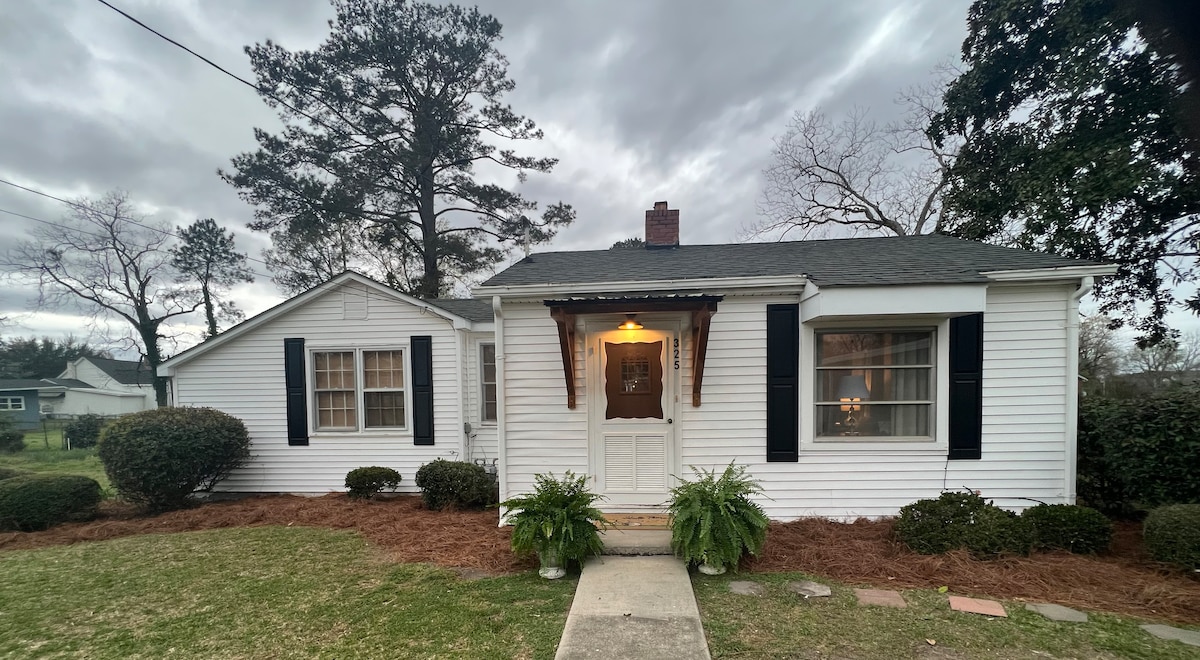 Sarah's Cottage in the heart of Millen