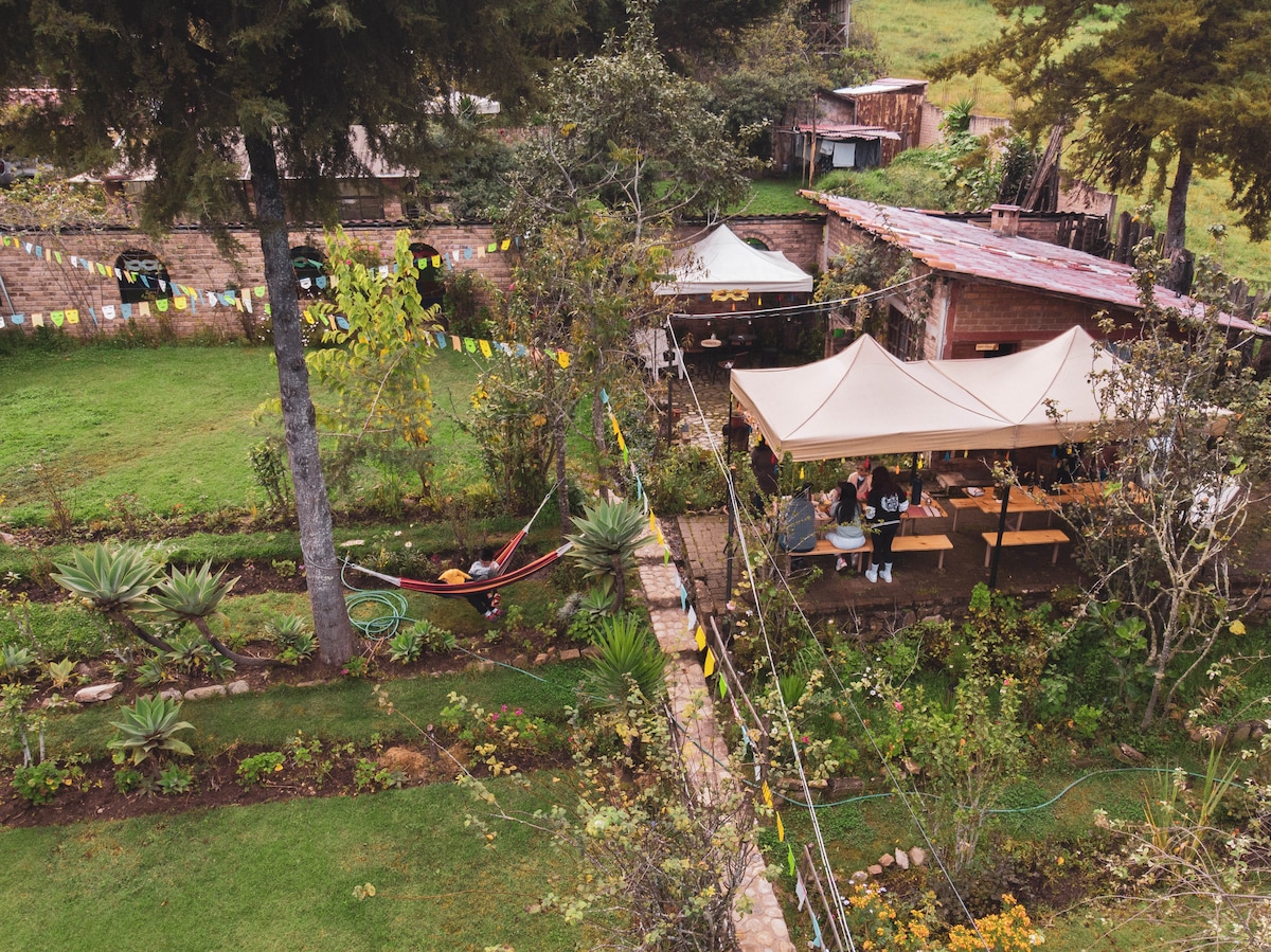 Kinti Wasi Casa de Campo: La Casa del Colibrí