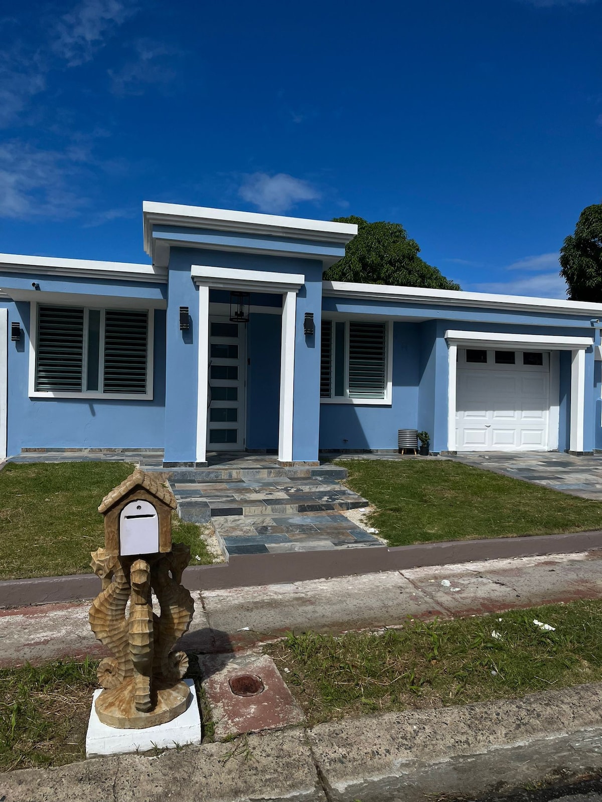 Brezze Marine House in Luquillo