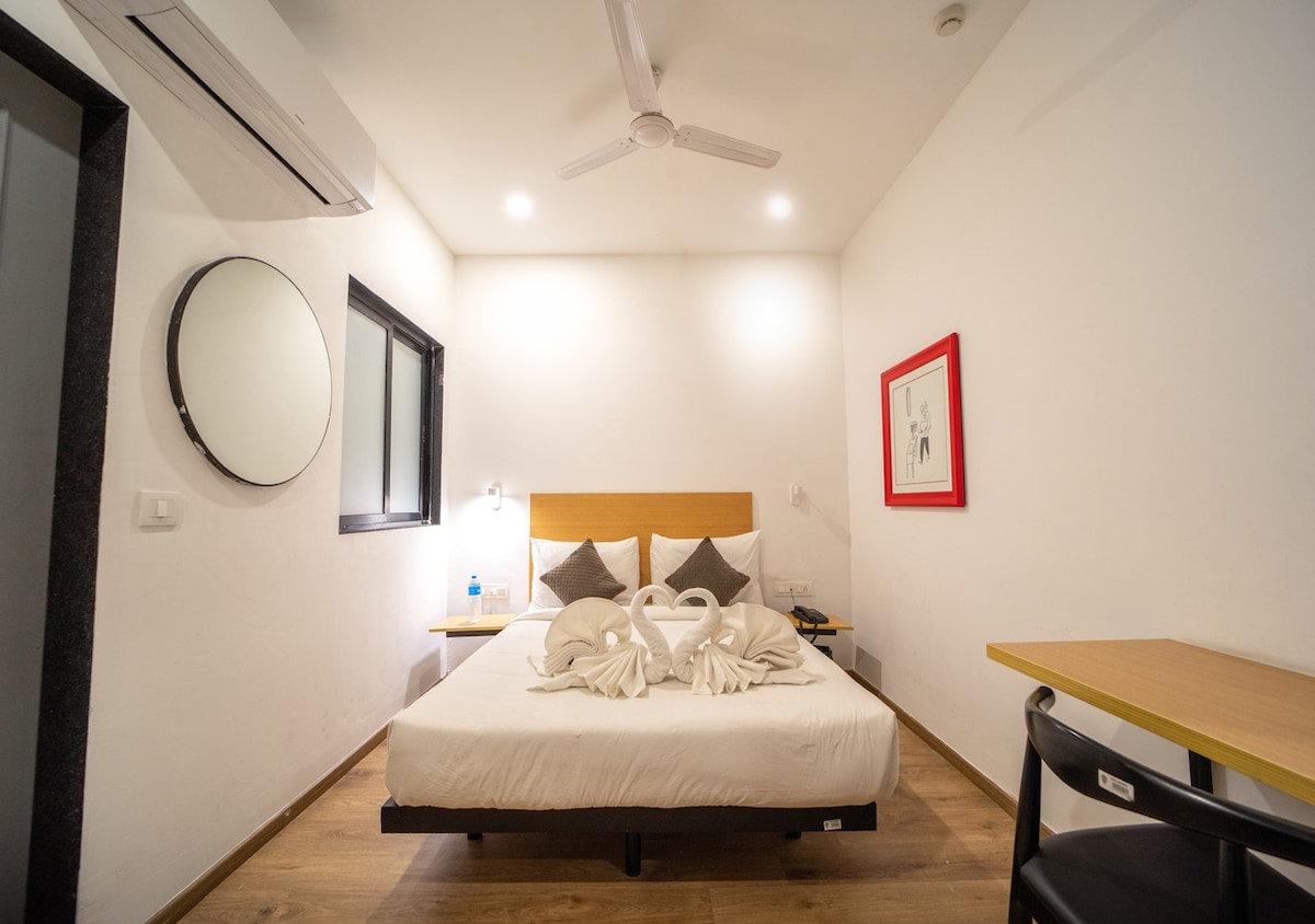 Twin Room	with CP in Surat