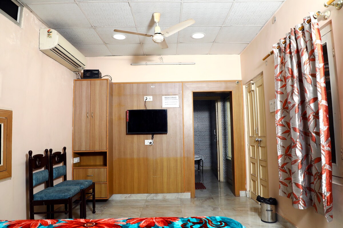 Budget 3 room & kitchen homestay