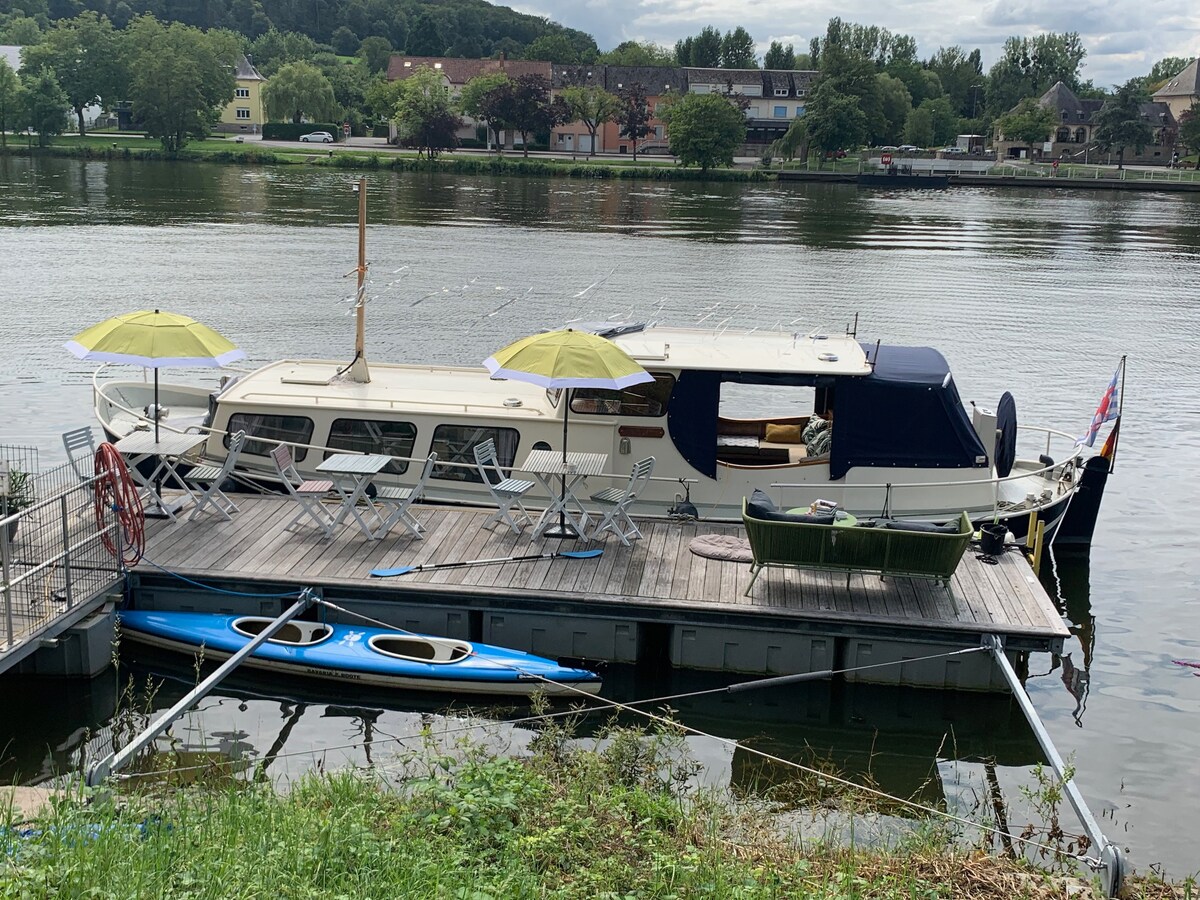 Urlaub auf dem Hausboot