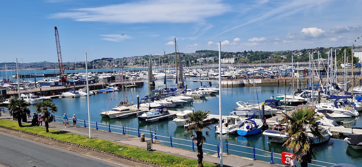 Stunning Harbourside Apartment - Weekly discounts