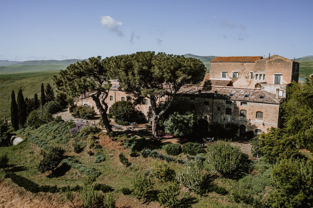 Farmhouse with Pool and Restaurant | Sicily