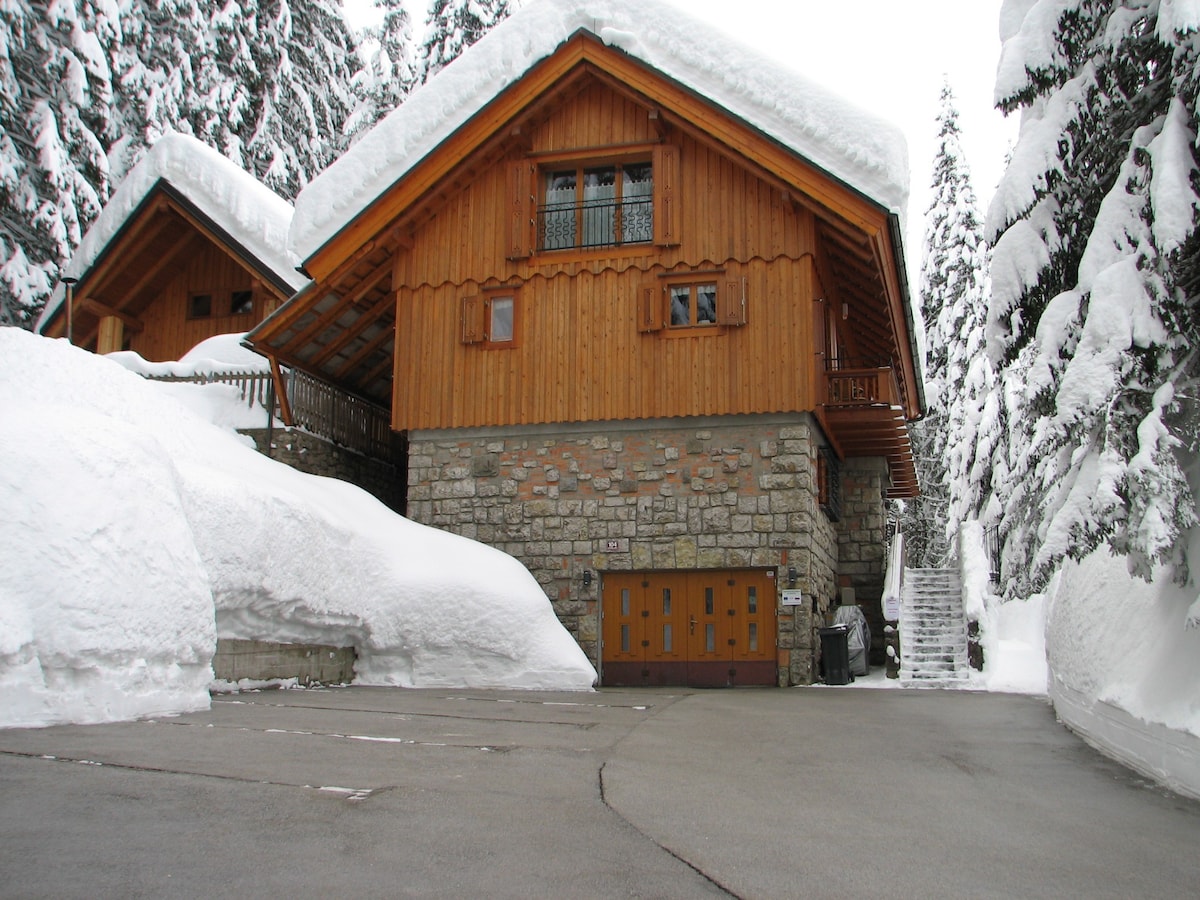 Twin or double room in Triglav National park