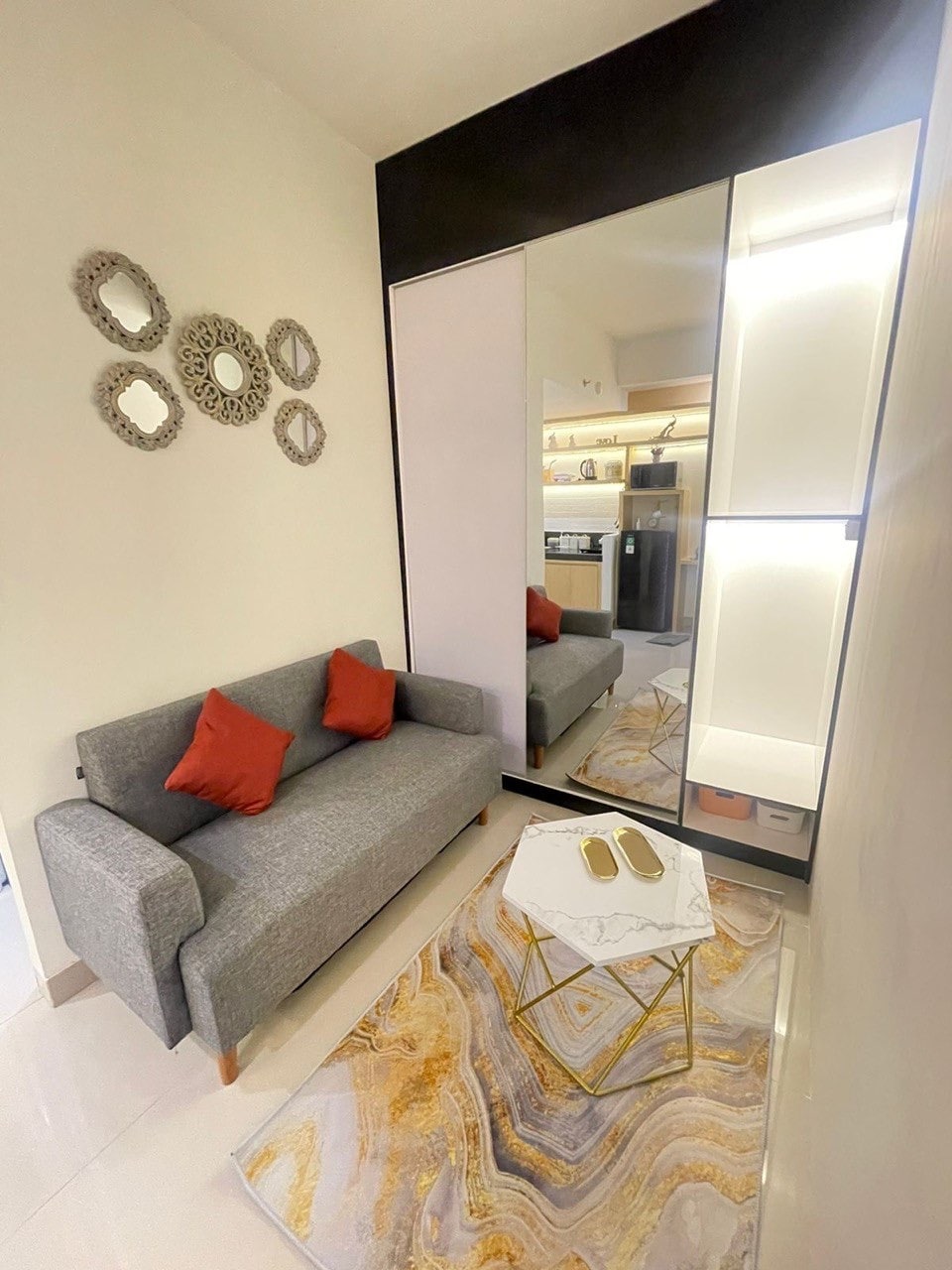 1BR ALTUZ Apartment by MJ Property