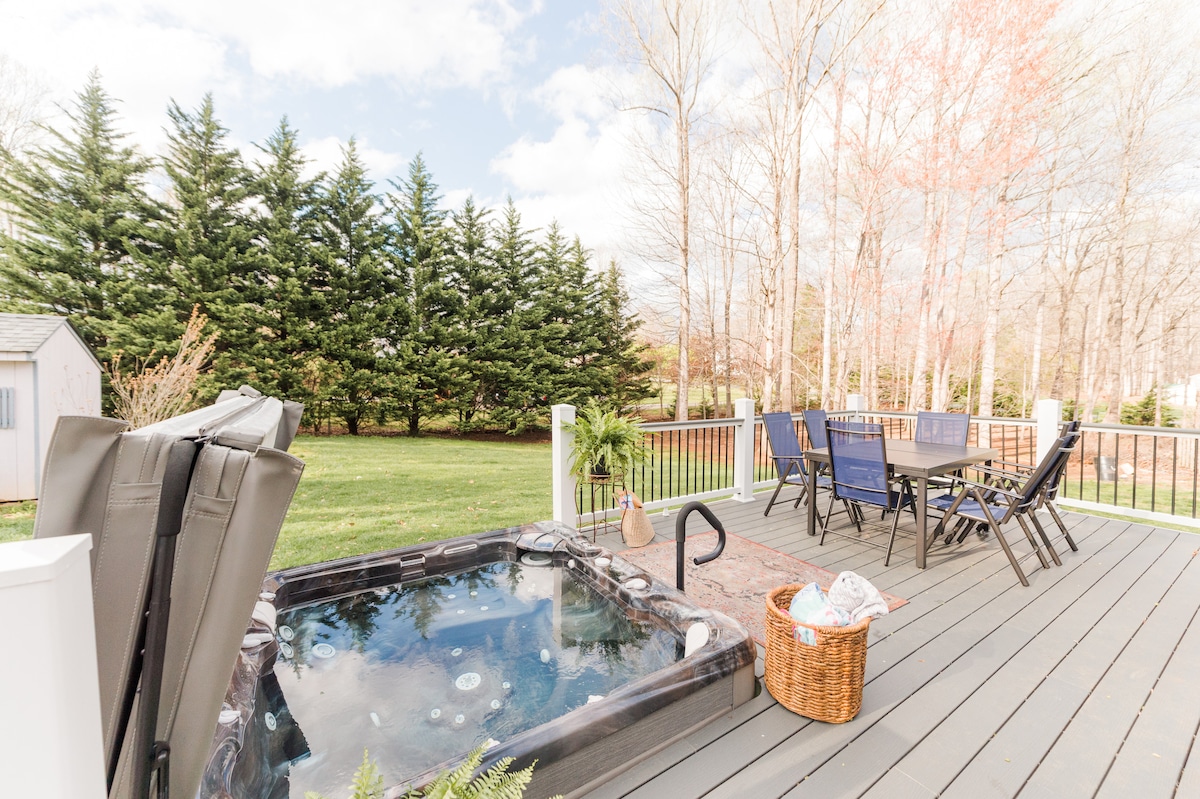 *New* Oak Grove Retreat | Hot-tub; pet friendly