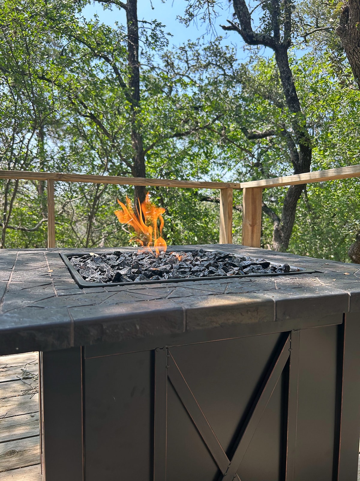 A-frame in Canyon Lake with Hill Country Views