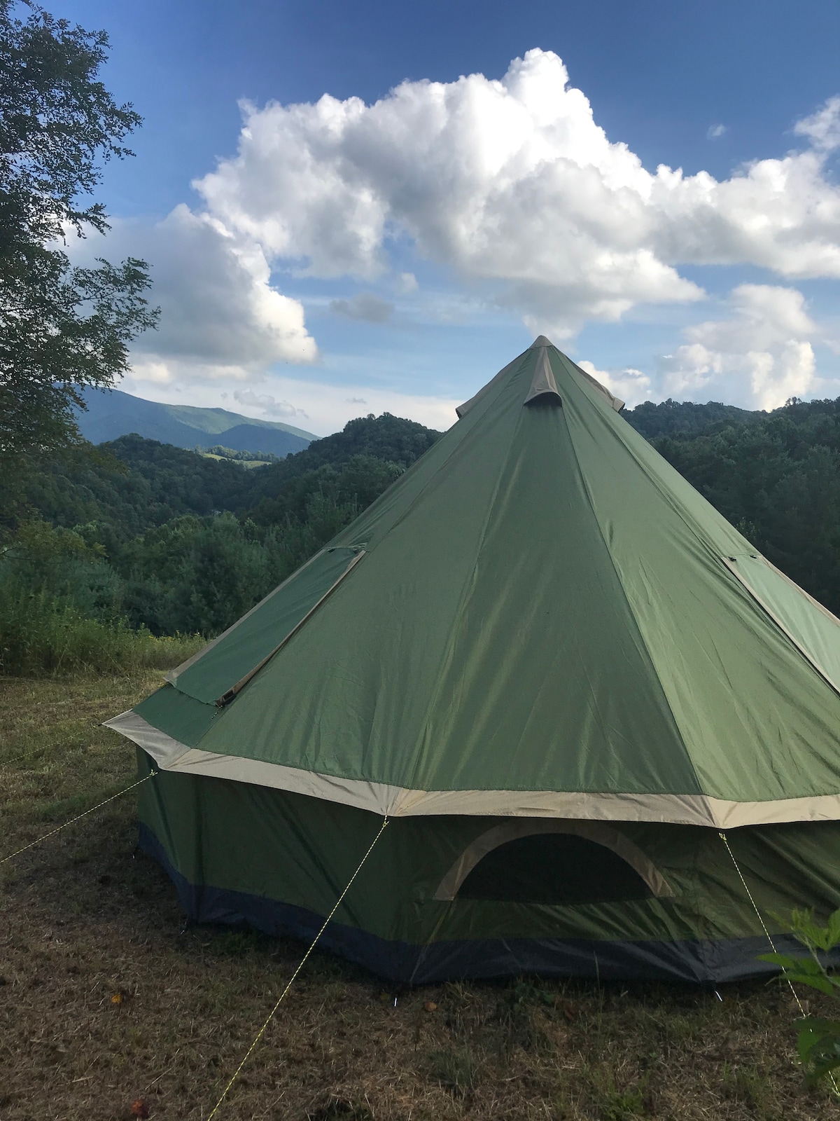 Boone 15 min Bell tent(s) Views!