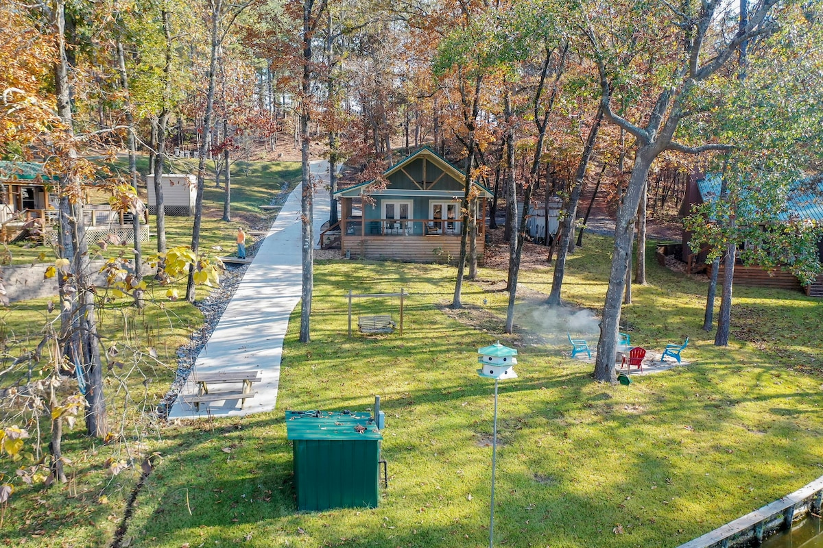 Lake Lake Guest Cottage