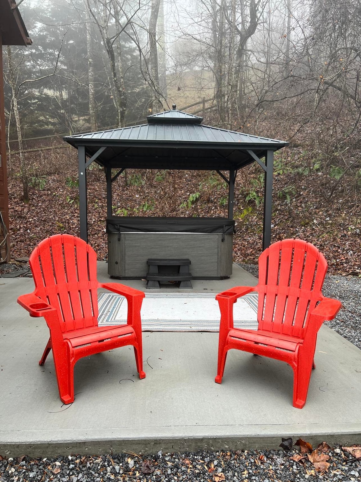 Cataloochee Mtn Cabin + hot tub