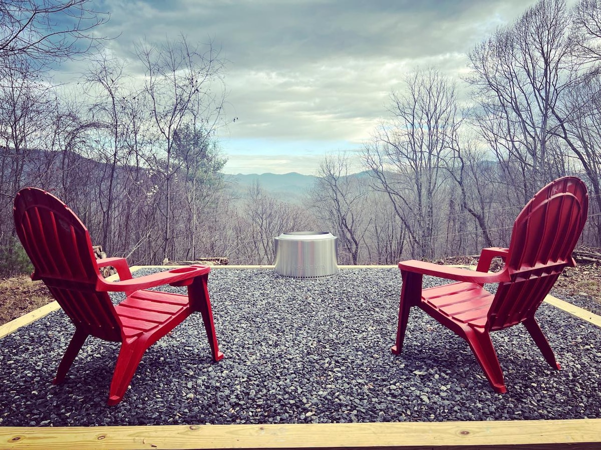 Cataloochee Mtn Cabin + hot tub