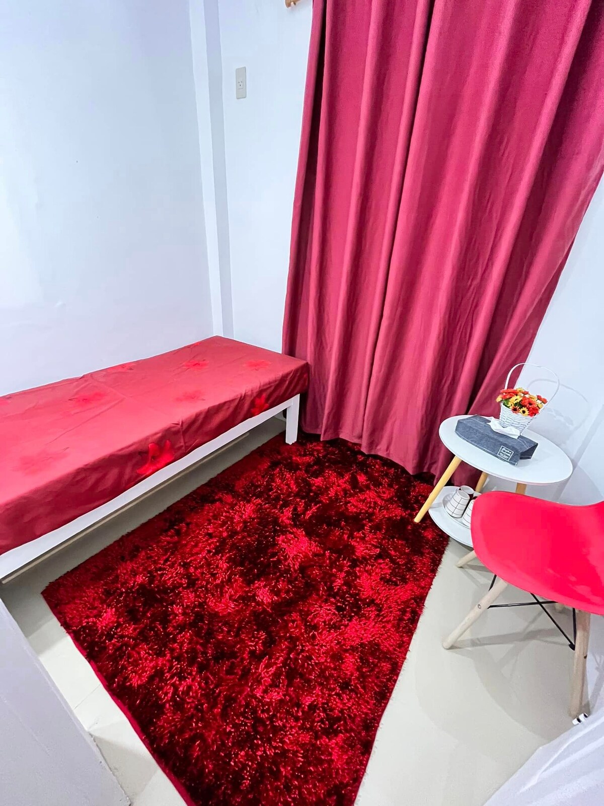 The Red Room @ Casa Rosalinda