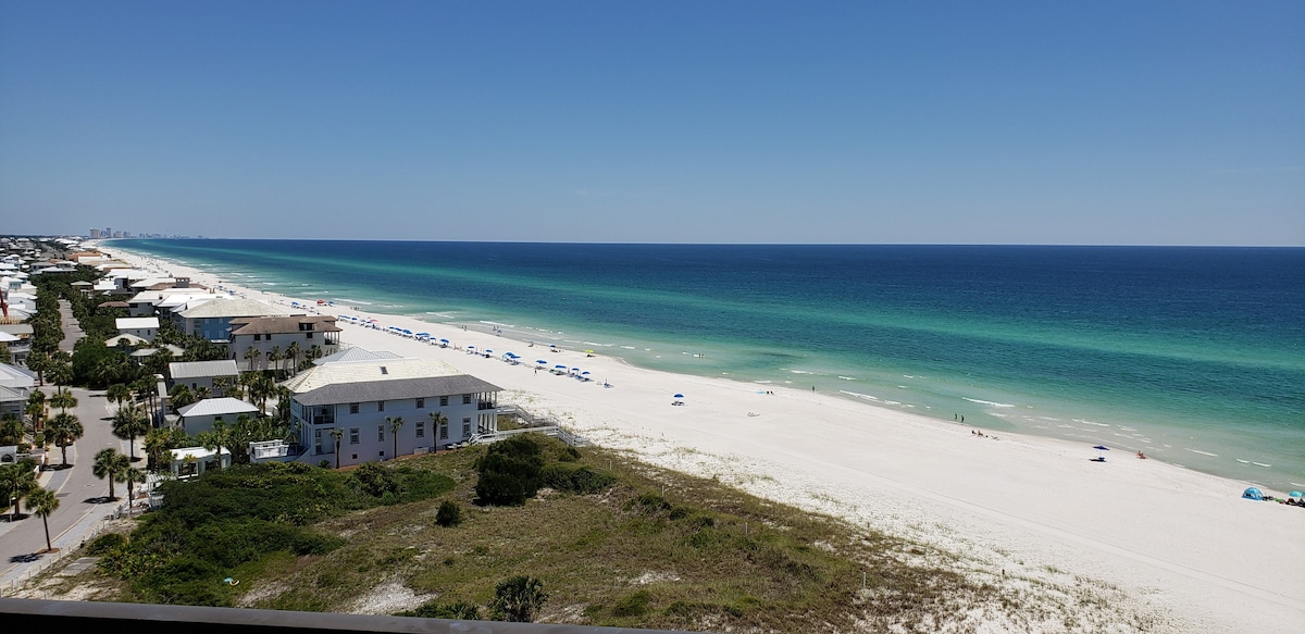 Pinnacle Port Gulf-front & Lake-front Bliss Condo