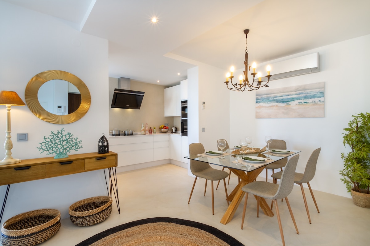 Marbella Banus Suites - Centre Sea Views Apartment