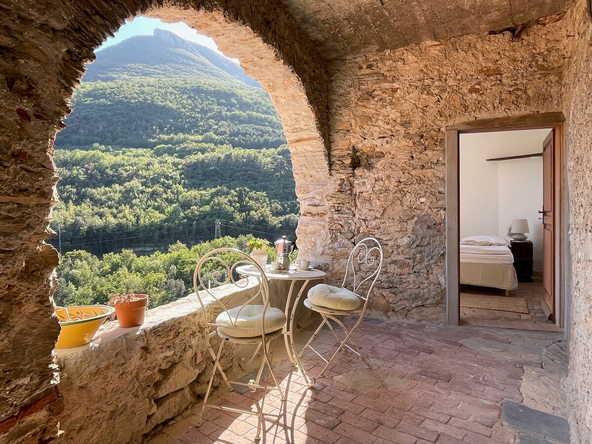 Casa Val Neva: Panorama-Dachterrasse, Berge & Meer