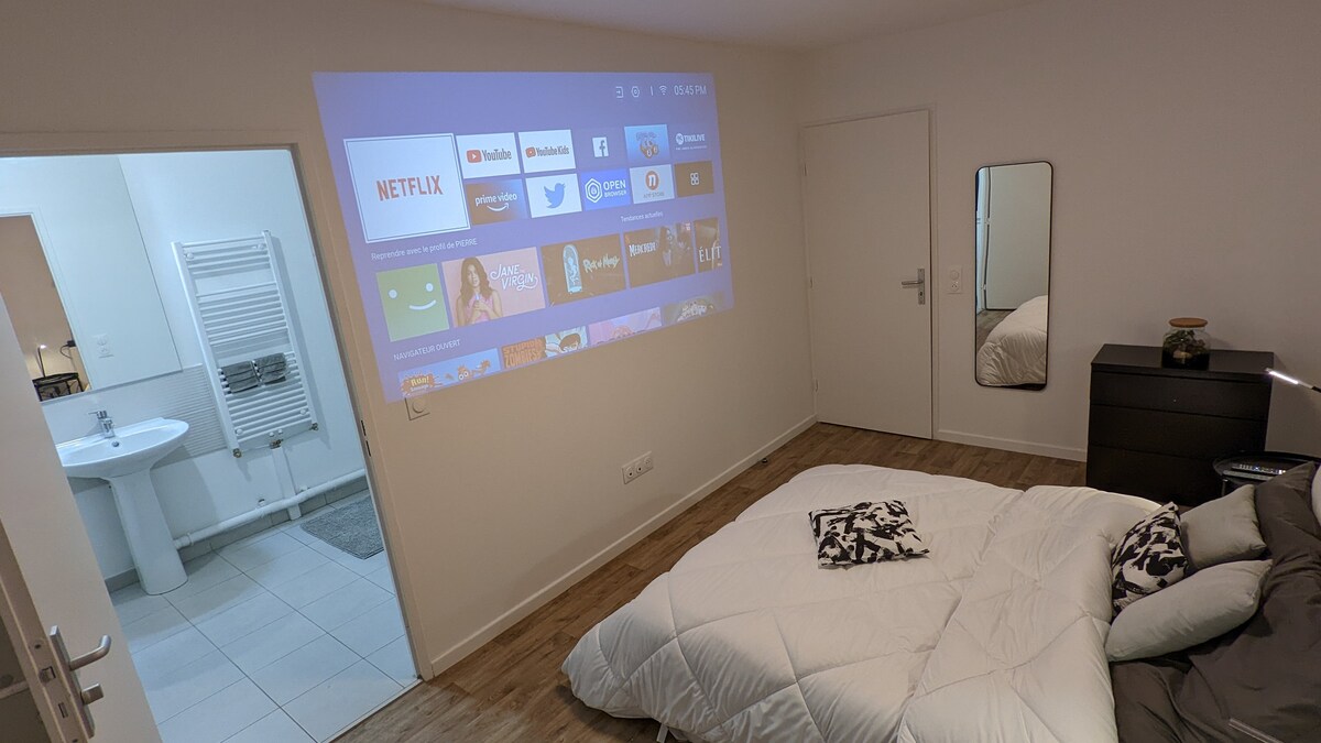 Chambre privée sur le toit - La Courneuve