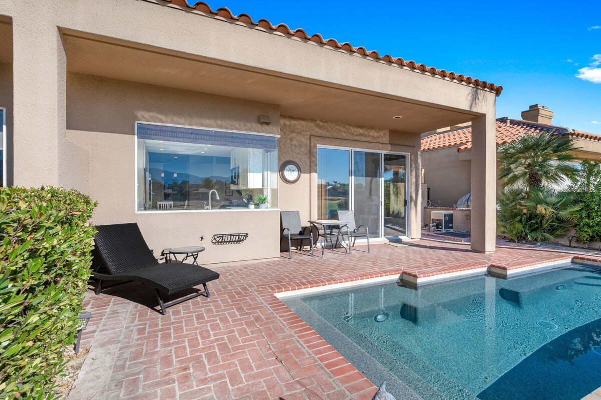 Mission Hills Gem w/Pool & Views