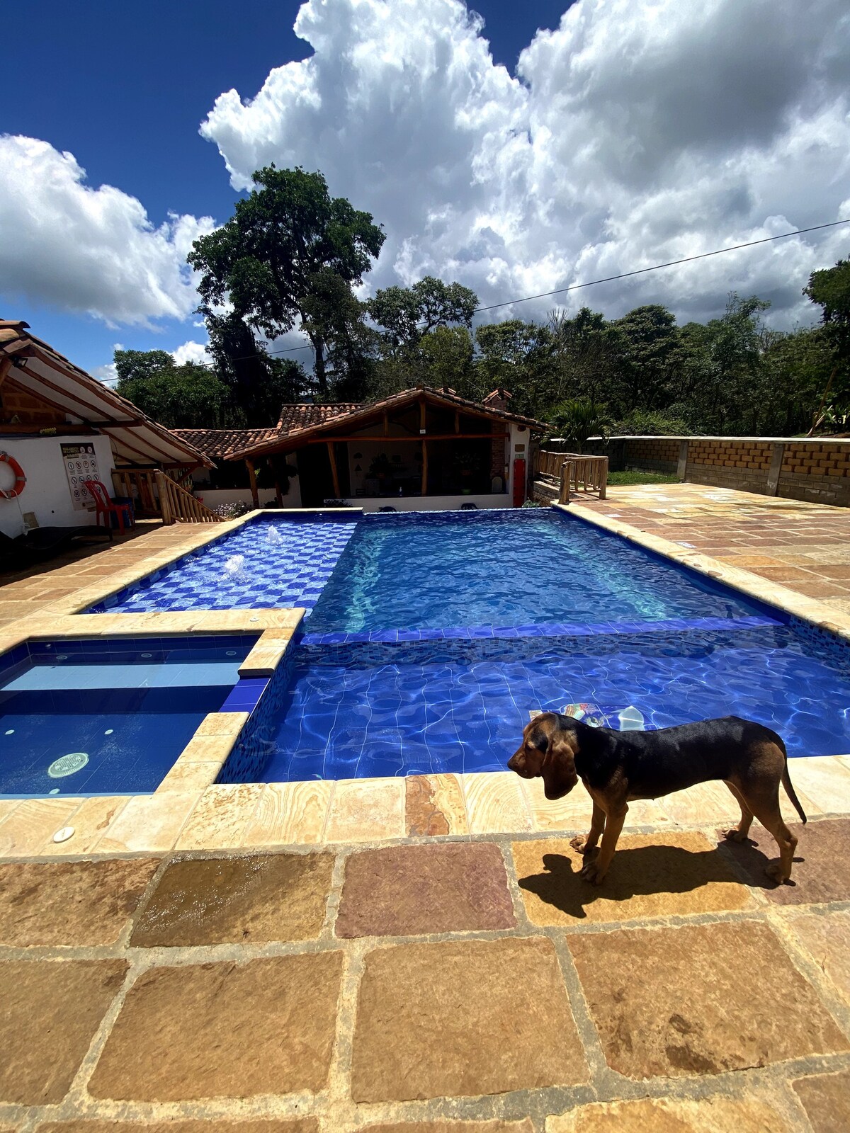 Posada don Agustin, la pompa